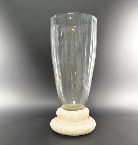 Arabisch Gelach Wijzer Glazen vaas op voet van steen